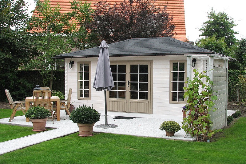 un abri de jardin une annexe a la maison